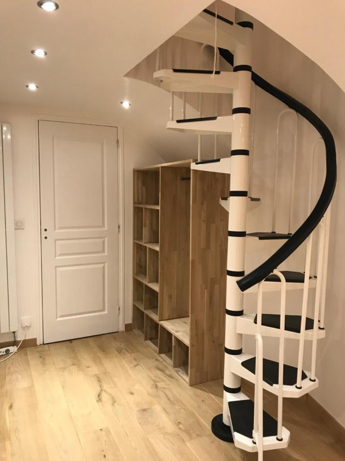 Appartamento Adorable Souplex Batignolles Parigi Esterno foto